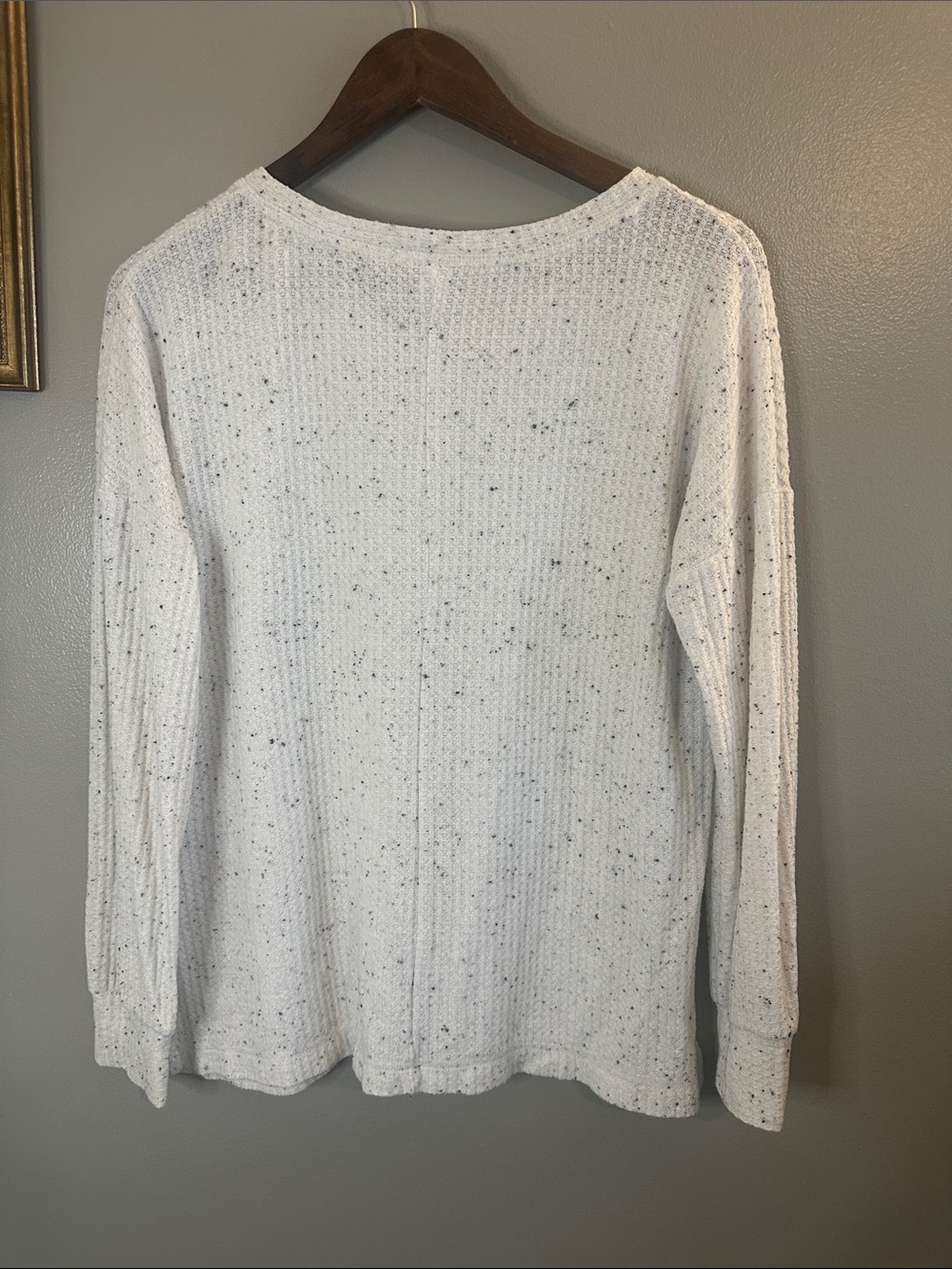 Old Navy Cream Henley Knit Scoop-Neck Sweater - Picture 7 of 7